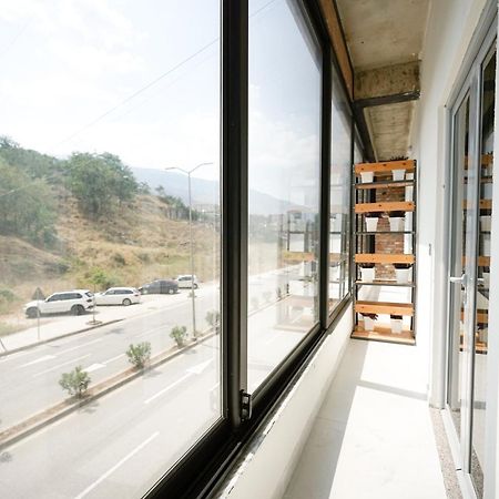 Ora Apartments Gjirokaster Ngoại thất bức ảnh